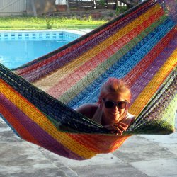 H&aelig;ngek&oslash;je Handmade in Mexico. I Net med Super Special Komfort