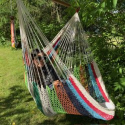 Net hngekje stol i stribet look fra Nicaragua