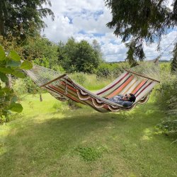 DecoPark DeLuxe Hngekje fra Nicaragua med pyntekanter og trstokke