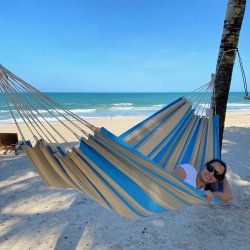 Outdoor Hngekje i pastel farver.