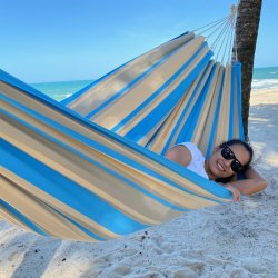 Outdoor Hngekje i pastel farver.