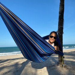 Kids Play Bahia Hngekje. 