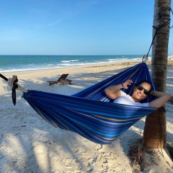 Altan hngekje GRANDE i bllige nuancer