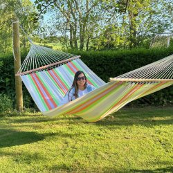 Hngekje VcQ877r med 140cm udstrakte Trstokke. Tia House Hngekje.