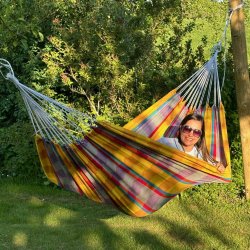 Stofhngekje i farvestrlende brasilianske farver