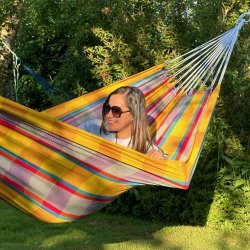 Stofhngekje i farvestrlende brasilianske farver