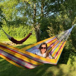 Stofhngekje i farvestrlende brasilianske farver