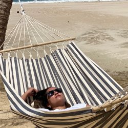 Maritim stribet hngekje med Trstok i Bl og Naturhvid