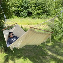 Dekorativ Naturhvid hngekje med Pynt og tvrpinde