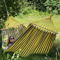 Hngekje - den bl og gul stribet med tvrpind