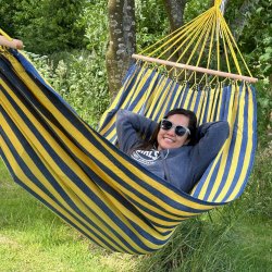 Hngekje - den bl og gul stribet med tvrpind