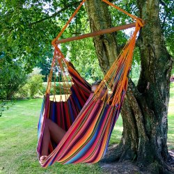 Indigo udelivs h�ngek�jestol i Outdoor PRO textil.