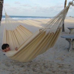 PRO Beige Hængekøje i stor størrelse. God til outdoor brug.