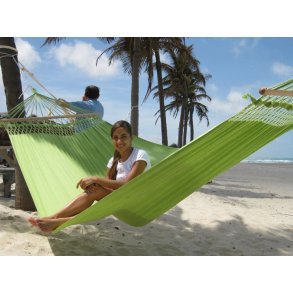 Olivengrn hngekje i stof med tvrpinde