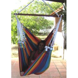 H&aelig;ngestol i friske striber