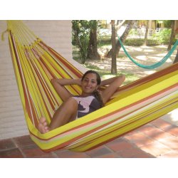 H�ngek�je med for�rsfriske lyse striber