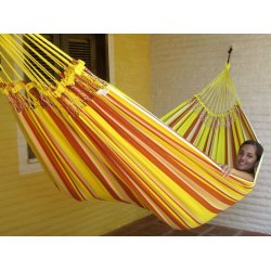 H�ngek�je med for�rsfriske lyse striber