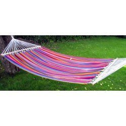 Indigo hngekje i hj kvalitets stof. Der er 1,4 meter brede rundstokke i hngekjen.