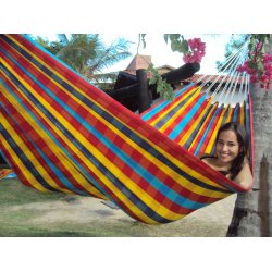 Ternet h&aelig;ngek&oslash;je i st&aelig;rke farver til b&oslash;rn