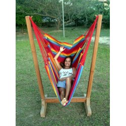 Hngekjestol til institutionsbrug og krvende brug i strkt stof